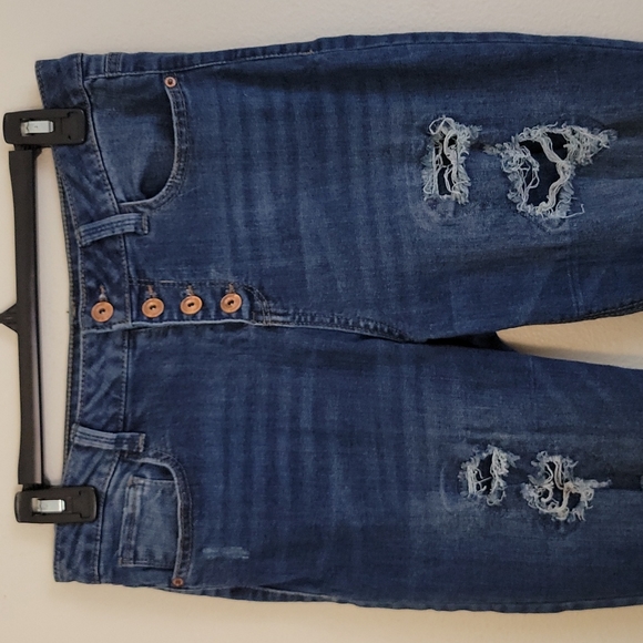 No Boundaries Mid Rise Distressed Skinny Crop Blue Jeans 13 Juniors - Picture 1 of 10